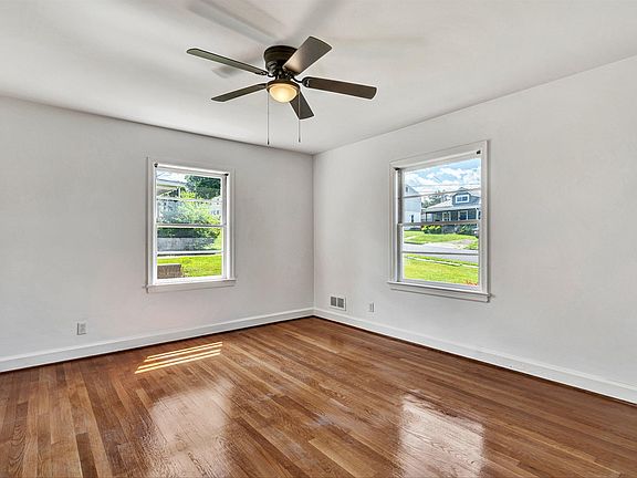 4th image of 138 W Augusta Ave