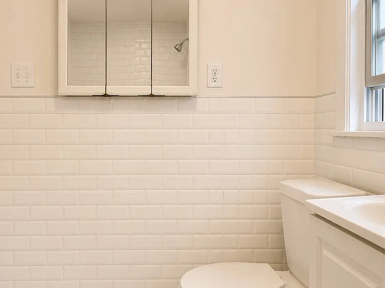 23 Mount Vernon St #2 — Photo 17
