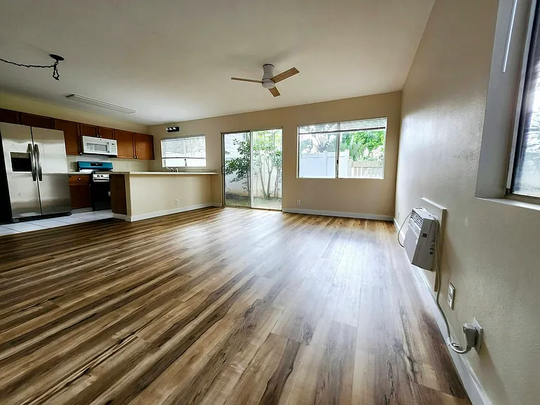 91-210 Mikiala Pl — Photo 17