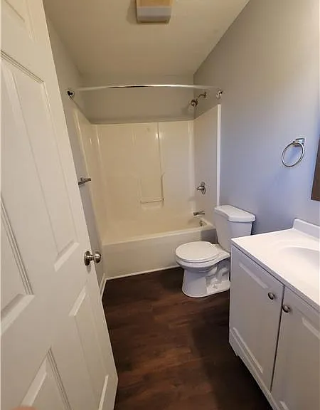 2824 Lauren Meadows Dr — Photo 17