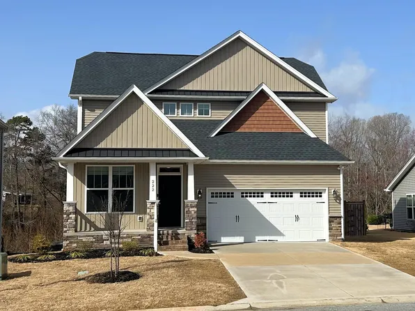 222 Everard Ln, Greer, SC 29650