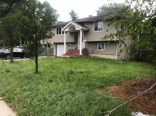 1419 5th Ave, Bay Shore, NY 11706