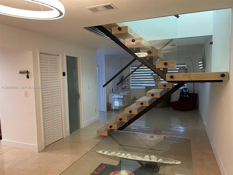1440 SW 118th Ave — Photo 6