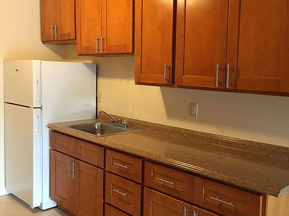 4th image of 407 87th St #10741707