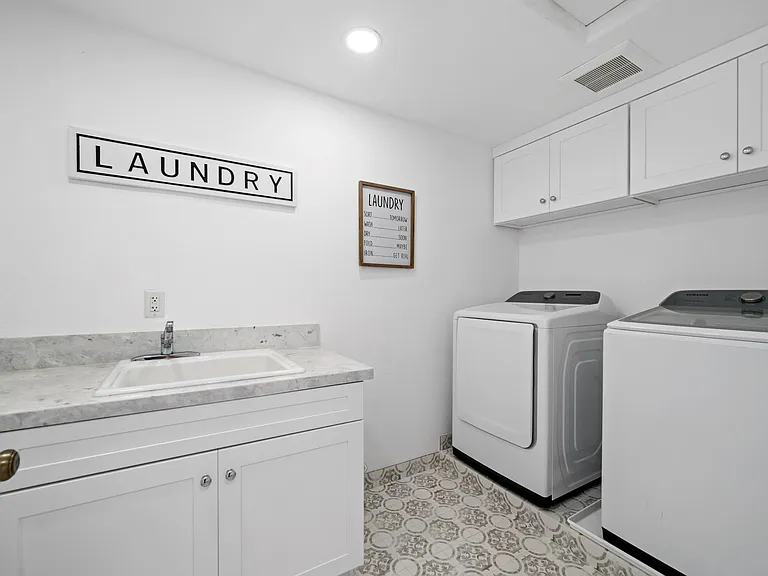 3972 Humboldt Dr — Photo 35