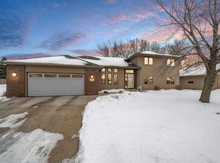 3512 E Braeburn Cir, Sioux Falls, SD 57103