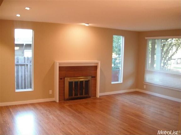 4th image of 2067 Maryal Dr