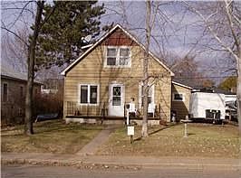 2nd image of 1522 Woodland Ave
