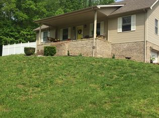 102 Whispering Woods Rd, Glasgow, KY 42141