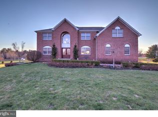 6 Peters Ct, Millstone Township, NJ 08535