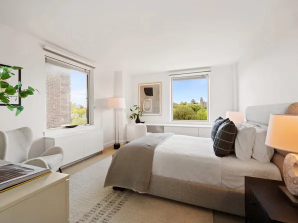 1158 Fifth Avenue image 12 of 17