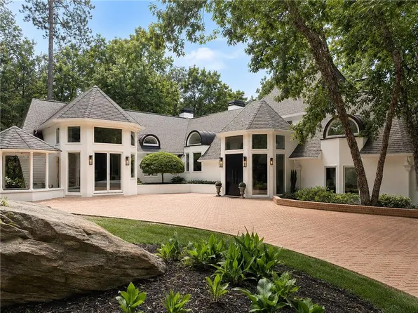 3906 Paces Ferry Rd NW, Atlanta, GA 30327