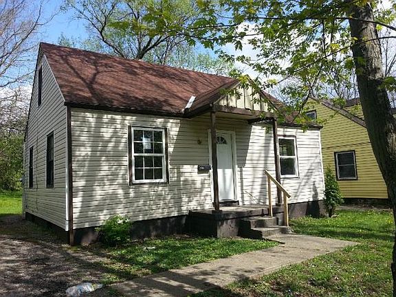 3rd image of 1324 Alcott Dr