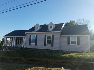 801 SE 3rd St, Washington, IN 47501