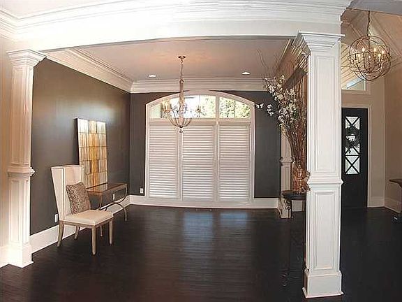 2nd image of 7820 Giorgio Cir