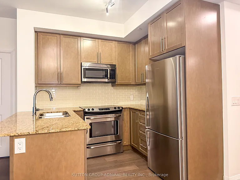55 Oneida Cres #1109 — Photo 7