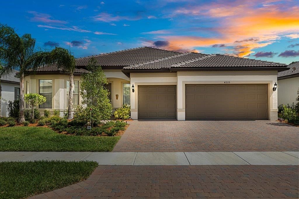 4220 Strickland Way, Vero Beach, FL 32967 Zillow