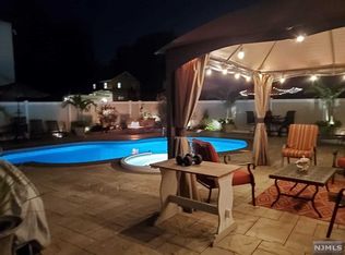 119 Lafayette Ave, Hawthorne, NJ 07506