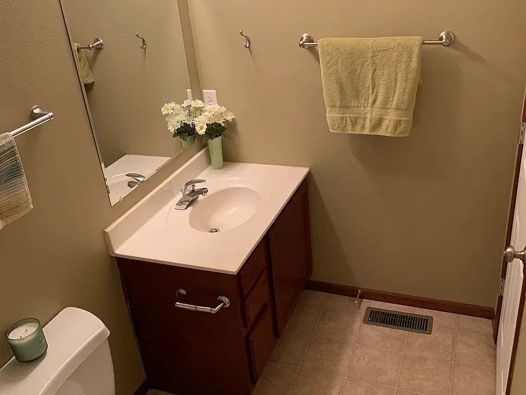 Upstairs full bath