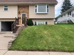68 Gandolfo St, Dubuque, IA 52001
