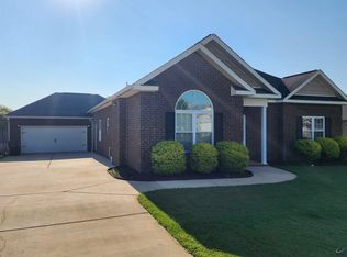 411 Green Island Rd, Bonaire, GA 31005