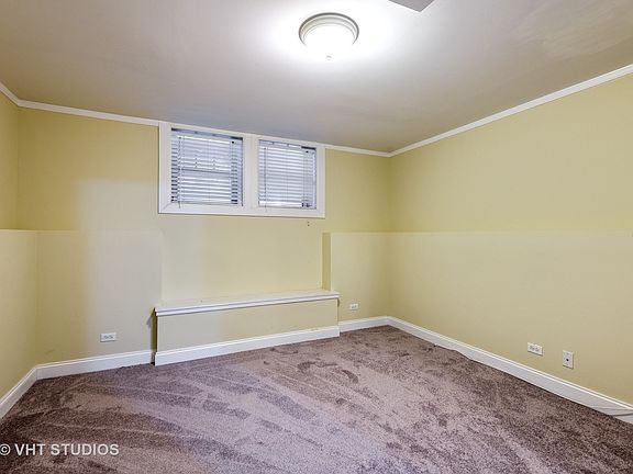 5th image of 2237.5 N Lincoln Ave #1A