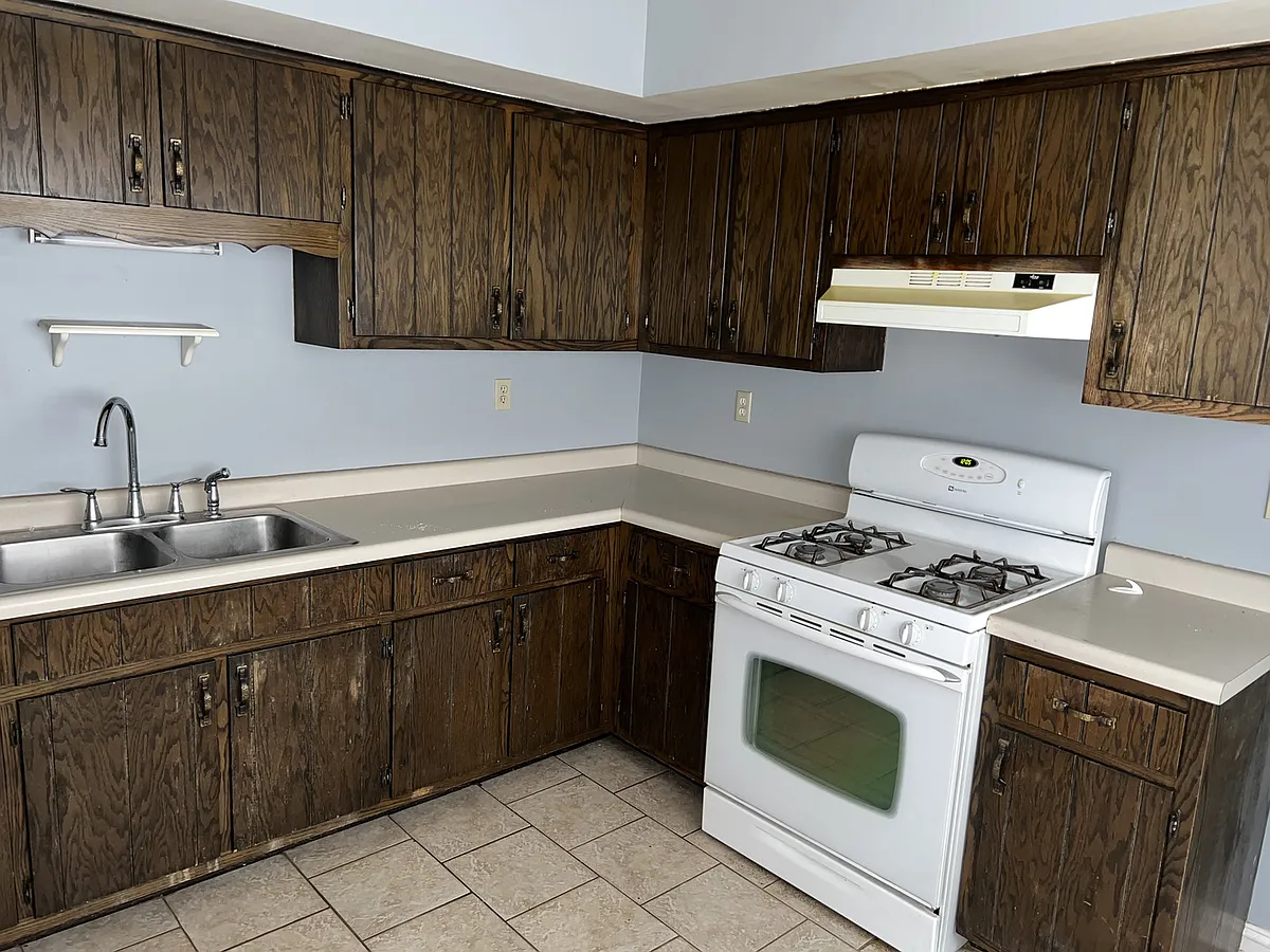 Building Photo - 1809 E Washington St #2
