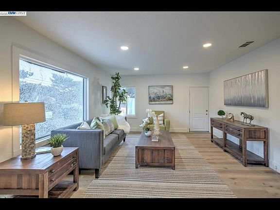 2nd image of 6177 Bernhard Ave