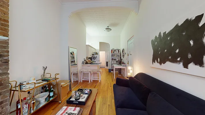 Rented by Bond New York | media 2