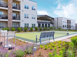 5300 Mexico Rd APT 2424, Saint Peters, MO 63376