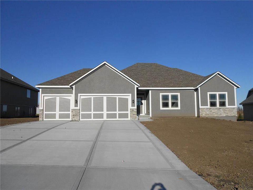 1st image of 9304 SW Tsunami Ct