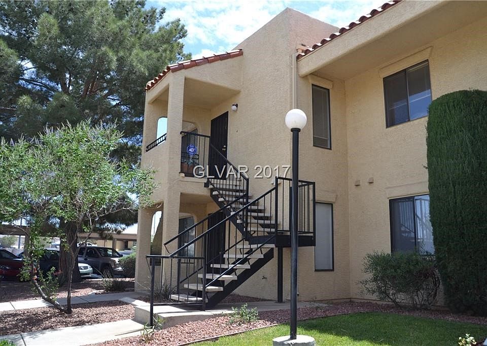 Great upstairs corner 2 bedroom unit with covered parking just steps away.