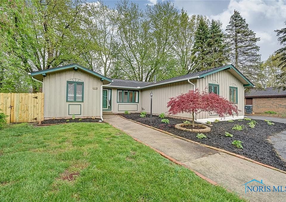 1st image of 868 Ferndale Ct