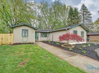 868 Ferndale Ct, Bowling Green, OH 43402
