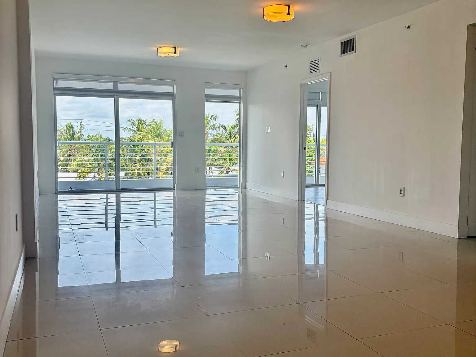2 bed, 1080 sqft, $3,550 — Photo 1