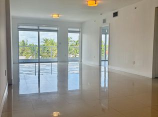 7700 Tatum Waterway Dr #303, Miami Beach, FL 33141