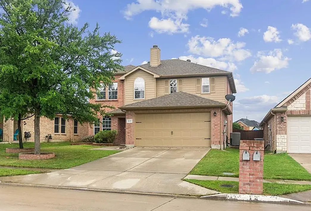 4 bed, 2441 sqft, $2,790 — Photo 1