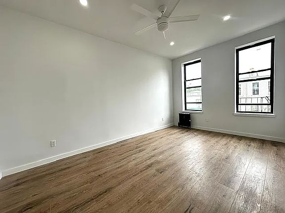 5th image of 142 Weirfield St Floor 3