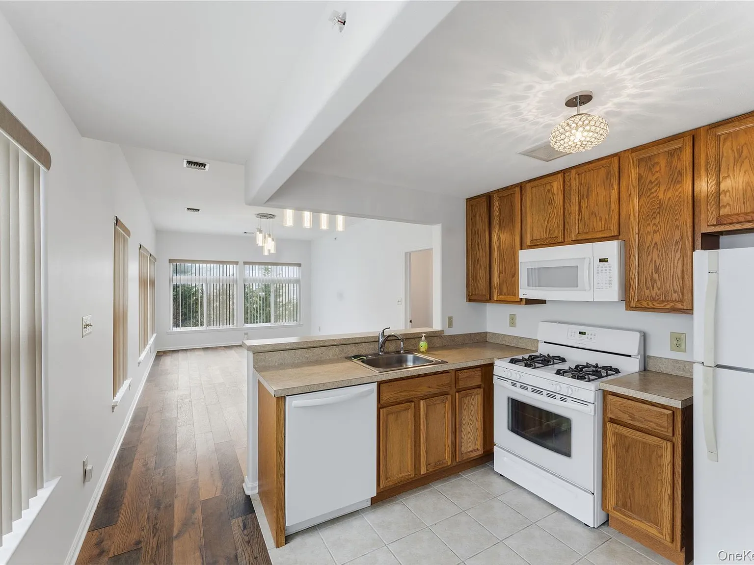 1 bed, 1.0 bath, 550 sqft, $2,300 — Photo 4