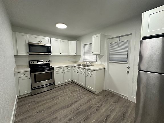 3rd image of 3700 NE 22nd Ave