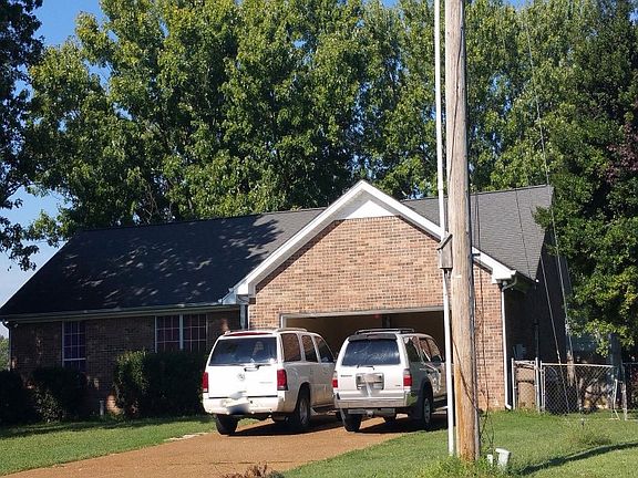 2nd image of 228 Bordeaux Ct