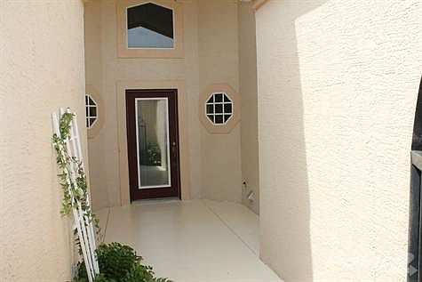 FRONT COURTYARD