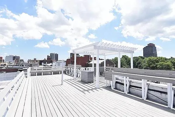 Rented by Compass | media 8