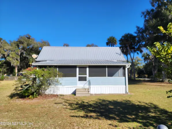 200 1ST Avenue, Welaka, FL 32193