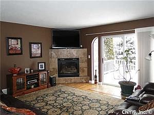 5th image of 108 Donlin Dr