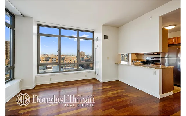Rented by Douglas Elliman | media 27