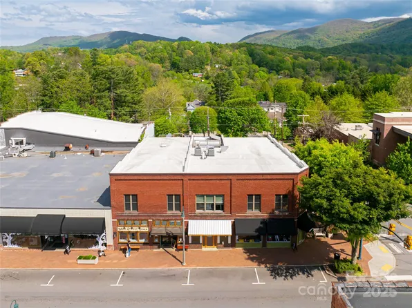 14 N Main St #2, Waynesville, NC 28786