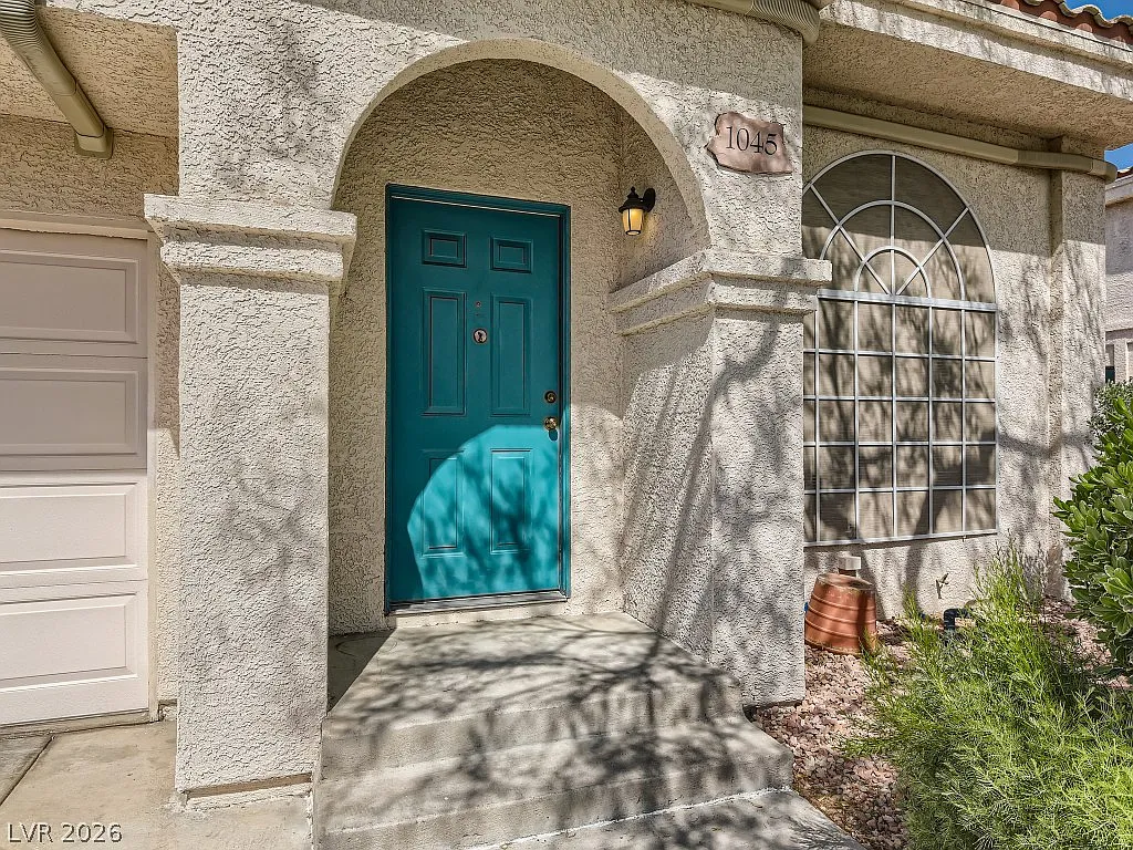 2 bed, 2.5 bath, 1247 sqft, $1,835 — Photo 2