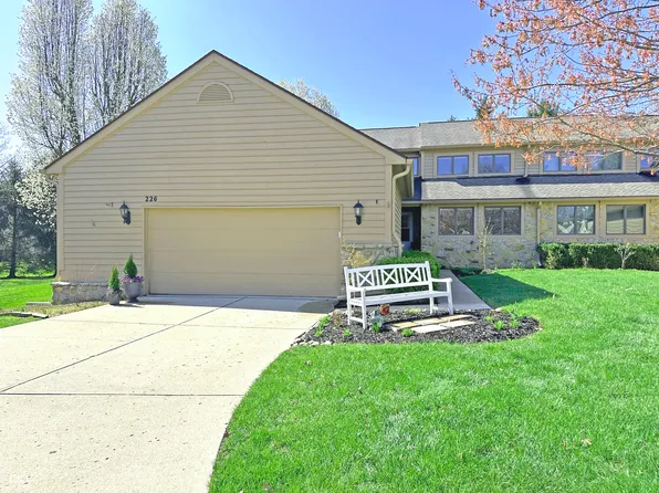 226 Sandbrook Cir, Noblesville, IN 46062