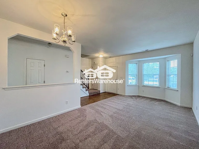 5623 Rivermill Cir — Photo 3